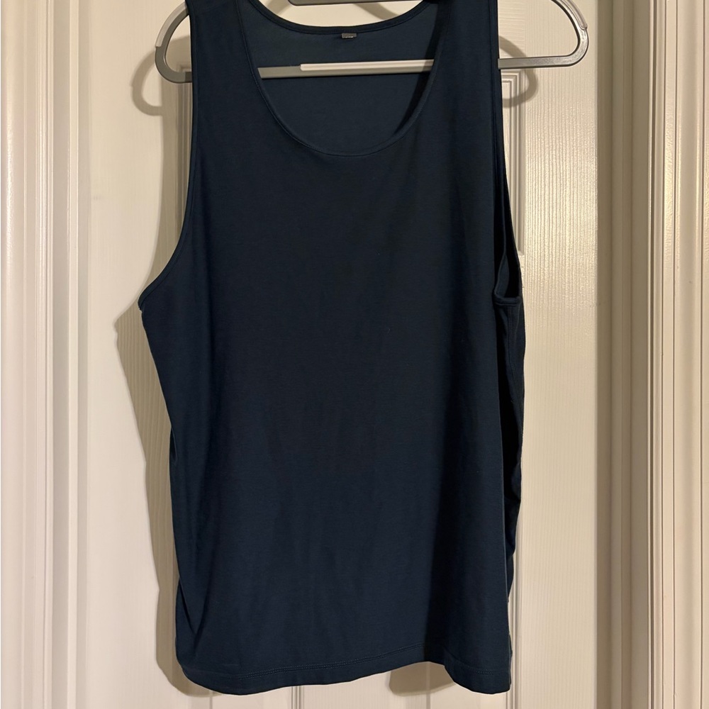 Vuori Strato Tech Tank Heather Navy Men’s Size Large